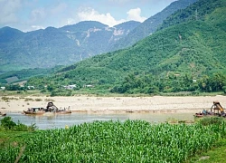 Thủ đoạn thâu tóm mỏ cát Pha Lê cùng nhát dao đoạt lại ghế chủ tịch công ty