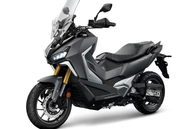 Xe tay ga địa hình 399cc, thiết kế cá tính, phanh ABS 2 kênh, TCS, giá hơn 180 triệu đồng