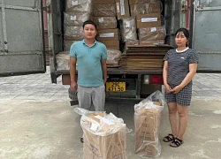 Bắt giữ giám đốc buôn bán hơn 55.000 bao thuốc lá giả ở Nam Định