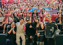 Cơn sốt phim tài liệu "Anh trai": Thu về chục tỷ, mỏ vàng cho nghệ sĩ Việt?