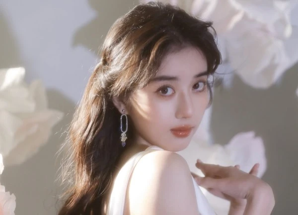 Cú twist không ngờ trong vụ nữ diễn viên gen Z nghi bại lộ file ghi âm nói xấu rúng động showbiz
