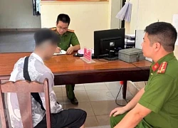 Cứu sống nam thanh niên bất ngờ bị ngã từ cầu Việt Trì xuống sông Lô