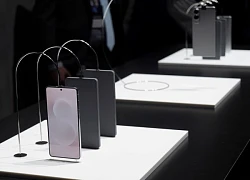 Điện thoại thông minh mỏng nhất của Samsung lên kệ