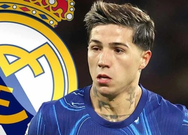 Enzo Fernandez tháo chạy khỏi Chelsea, tìm nhà ở Madrid