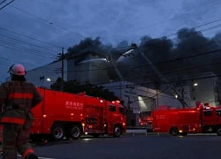 Nhật Bản: Hỏa hoạn gần sân bay ở Tokyo, một số chuyến bay bị ảnh hưởng