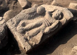 Phát hiện phù điêu nữ thần La Mã gần Bức tường Hadrian tại miền Bắc nước Anh
