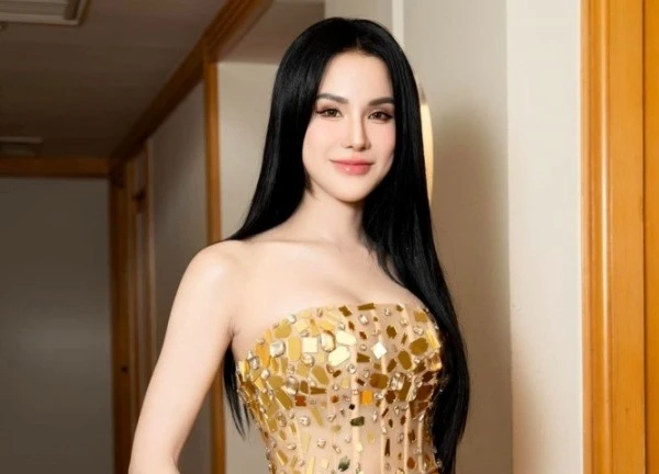 Sau 2 năm ly hôn, Diệp Lâm Anh có cuộc sống hoàn toàn đối lập với thiếu gia Nghiêm Đức