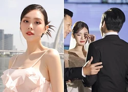 Á hậu kết hôn sớm nhất Vbiz, danh tính chồng vẫn bí ẩn
