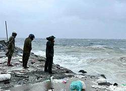 Chìm tàu chở than trên vùng biển Hà Tĩnh, 10 thuyền viên mất tích
