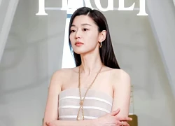 Jeon Ji Hyun đại náo sự kiện ở Trung Quốc: "Mợ chảnh" Chun Song Yi quay trở lại rồi!