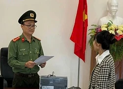 Khởi tố 3 bị can vận chuyển tiền trái phép qua biên giới