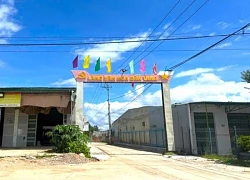 Người đàn ông tử vong bất thường trên đường, 1 nhà gần hiện trường xuất hiện vết máu