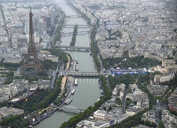 Sông Seine: Hồi sinh một biểu tượng