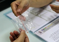 Tôi tự đi xét nghiệm ADN, kết quả không cùng huyết thống với bố nhưng mẹ lại cho tôi 1 sự thật đáng sợ hơn