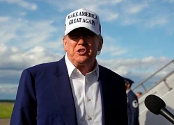 Ông Trump cáo buộc sinh viên nước ngoài tại Harvard chiếm suất của sinh viên Mỹ