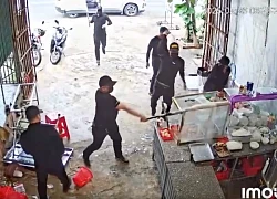 Vụ nhóm côn đồ đập phá quán phở: Con "lập hội" đi đòi nợ cho mẹ?
