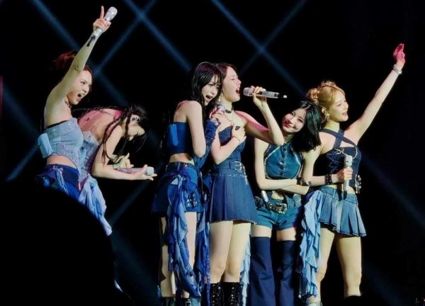 BABYMONSTER sang Việt Nam diễn "cháy" đấy, nhưng sức nóng khó lòng thoát vòng fan, còn lâu mới bằng đàn anh đàn chị