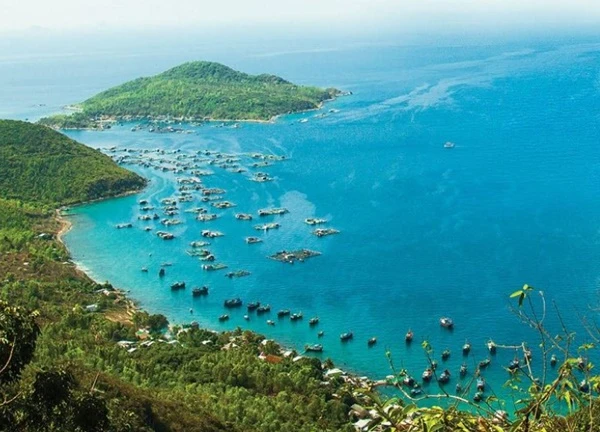 Bãi biển hoang sơ được ví như Nha Trang, Phú Quốc, cách Hà Nội vài tiếng lái xe