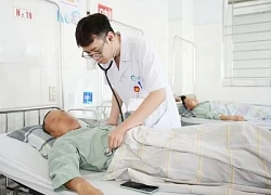 Chạy marathon, 2 người đàn ông nhập viện cấp cứu