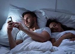 Choáng váng khi đọc được tin nhắn của chồng với một 'tài khoản chết'