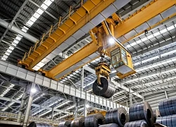 EU dọa trả đũa sau khi Mỹ thông báo tăng thuế với thép lên 50%