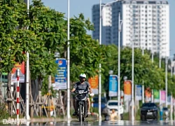 Hà Nội nắng nóng hơn 40 độ C, mặt đường xuất hiện ảo ảnh