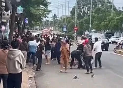 Vụ hỗn chiến náo loạn trước cổng bệnh viện: Một người bị chấn thương sọ não