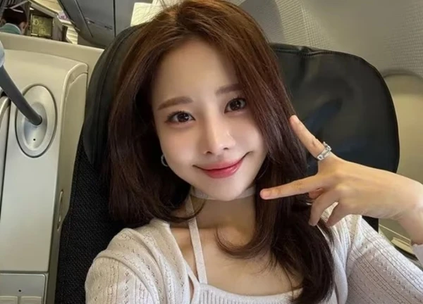 Hot girl Hàn bàng hoàng khi cả cơ thể bầm tím sau 2 giờ gây mê làm đẹp