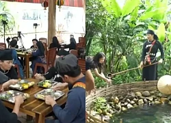Ngôi làng lạ ăn chung nồi, tiề.n chung túi, khách buộc rửa tay bằng "giếng thần"