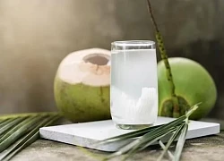 Nước dừa là 'thức uống trường thọ' nhưng uống vào các thời điểm này lại cực hại