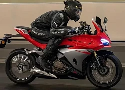 QJMotor SRK 500 RA trình làng - Xe thể thao thông minh tự học thói quen chủ xe!