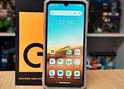 Smartphone 'nồi đồng cối đá', RAM 16 GB, pin 5.500mAh, giá hơn 16 triệu đồng