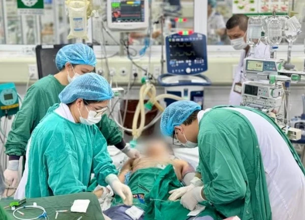 Thủy đậu gây biến chứng ngay cả ở người trẻ khỏe mạnh