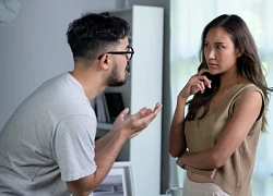 Tiền bạc và con cái đủ đầy, chồng tôi vẫn định "thân mật" với cô gái khác