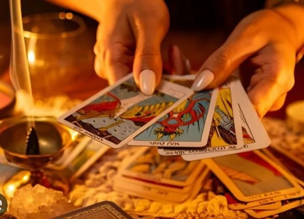 Chọn 1 lá bài Tarot để biết nửa cuối năm 2025 cuộc sống của bạn có biến động gì đặc biệt?