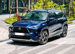 Triệu hồi gần 1.500 xe Toyota Yaris Cross HEV tại Việt Nam, nguy cơ bung kính nóc