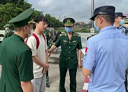 Trục xuất công dân Trung Quốc nhập cảnh trái phép vào Móng Cái