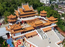Chạm đến Malaysia, một hành trình - ba thế giới