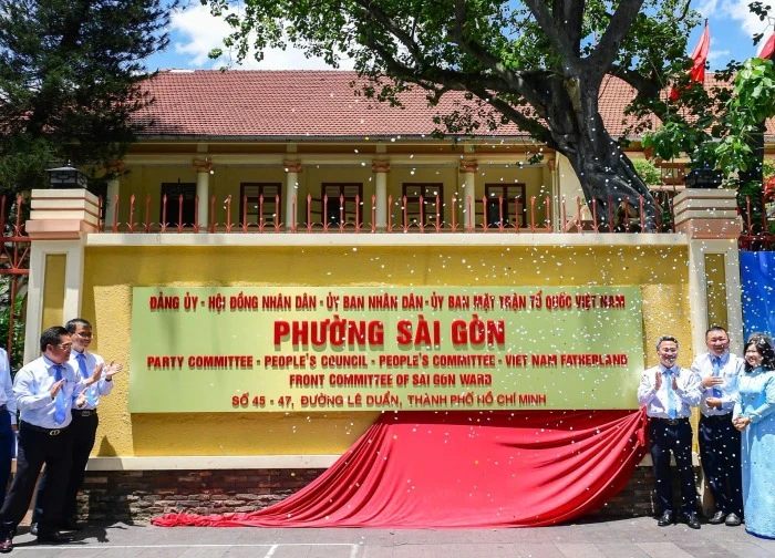 Danh sách 168 chủ tịch UBND phường, xã và đặc khu của TPHCM mới