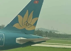 Đình chỉ 4 phi công vụ 2 máy bay va quệt tại Nội Bài