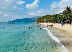 Du lịch hè nội địa tăng cao dịp cuối tuần, vé máy bay tiếp tục là rào cản