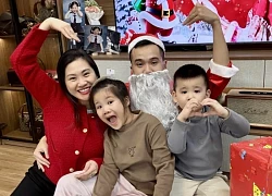 Gia đình cặp đôi bác sĩ đáng yêu trên MXH: "Tuổi thơ của các con ngắn lắm, sợ sau lớn hơn rồi lại không thích đi chơi với bố mẹ nữa"