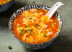 Nấu canh cà chua trứng mãi vẫn tanh, nhớ mẹo này canh nấu lần nào thơm nức lần đó, nổi vân cực đẹp