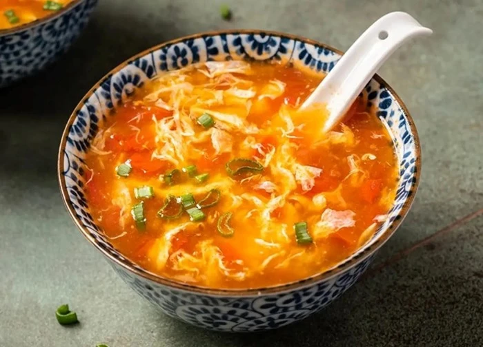 Nấu canh cà chua trứng mãi vẫn tanh, nhớ mẹo này canh nấu lần nào thơm nức lần đó, nổi vân cực đẹp
