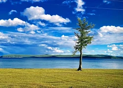 Nữ du khách Việt nao lòng trước 'viên ngọc xanh' giữa thảo nguyên ở Mông Cổ