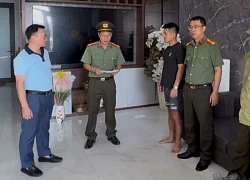 Xưởng lắp ráp vũ khí quân dụng số lượng lớn bị khui lộ như thế nào?