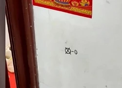 Chủ nhà sốc khi giải mã ký hiệu lũ trộm đánh dấu ở cửa: 'Nghèo không có gì lấy'