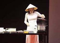 Duy Khánh hỏi 1 câu, Tóc Tiên đang nấu bánh canh cho fan liền buông muỗng, vùng vằng bỏ đi