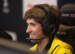 Huyền thoại hàng đầu DOTA 2 bất ngờ chơi LMHT, cộng đồng réo tên Faker