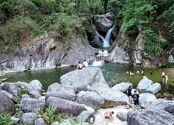 Khám phá thác Số 6 giữa thành phố Hà Giang